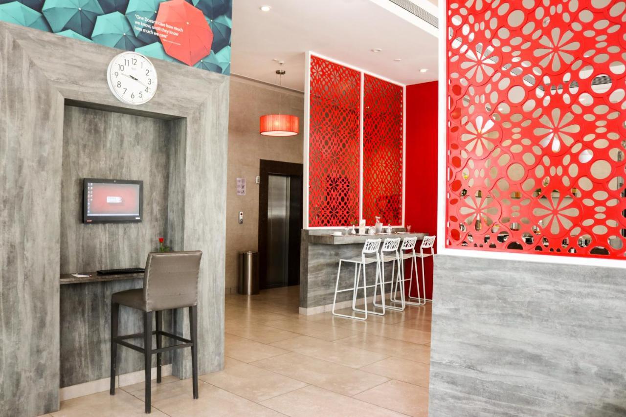 7 Apple Hotel, Vadodara Eksteriør billede