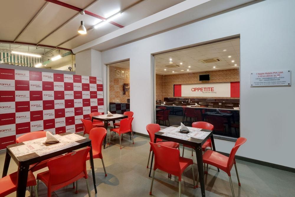 7 Apple Hotel, Vadodara Eksteriør billede
