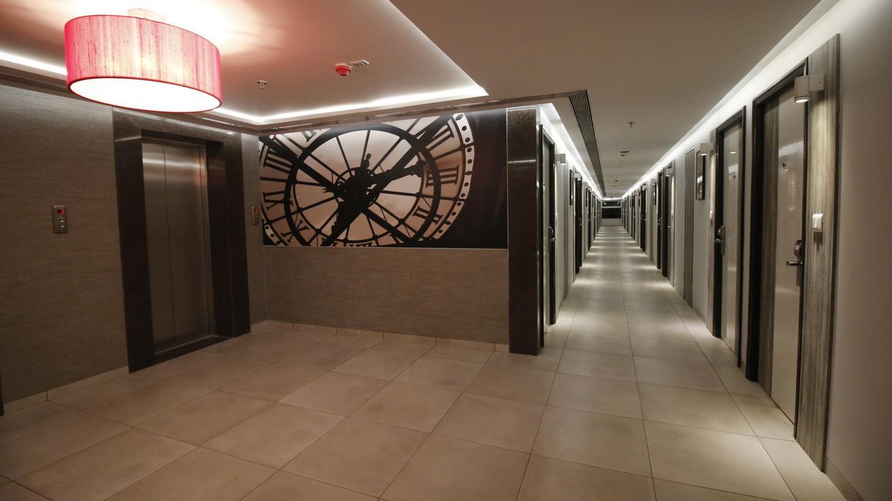 7 Apple Hotel, Vadodara Eksteriør billede