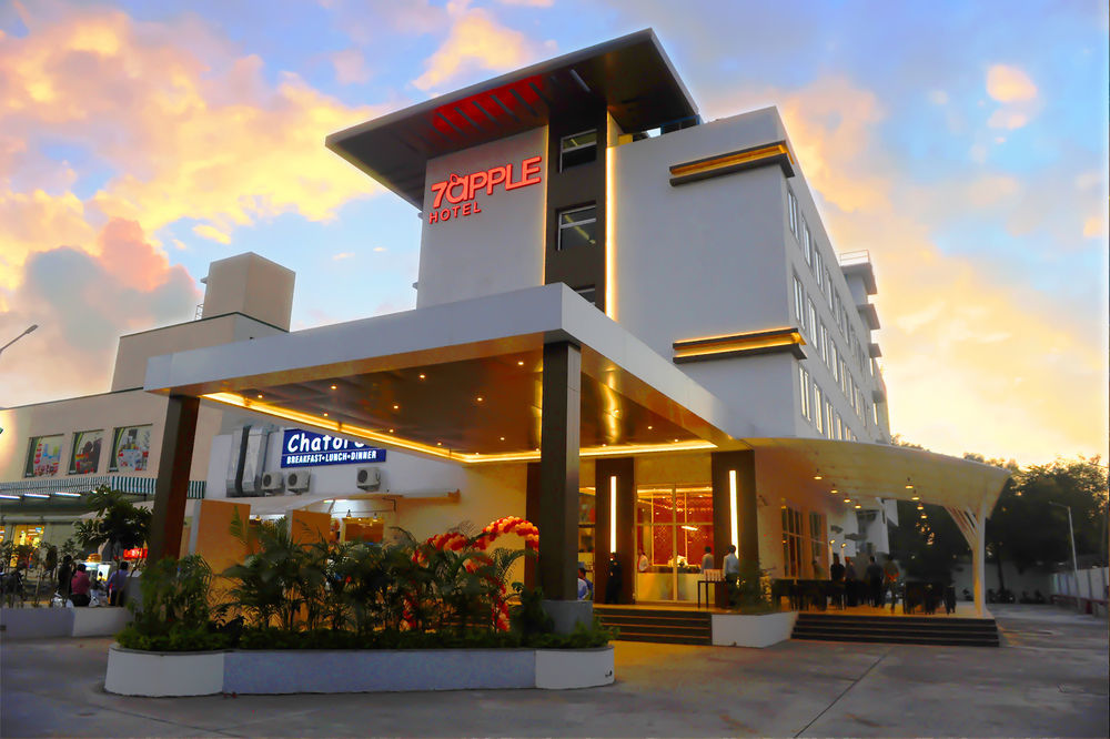 7 Apple Hotel, Vadodara Eksteriør billede